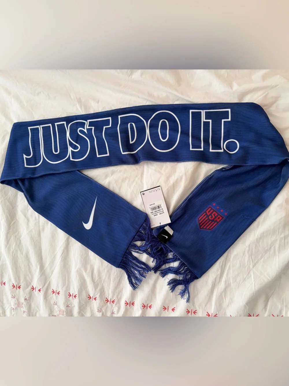 NWT Nike USWNT 'Just Do It.' Scarf with Swoosh and Crest